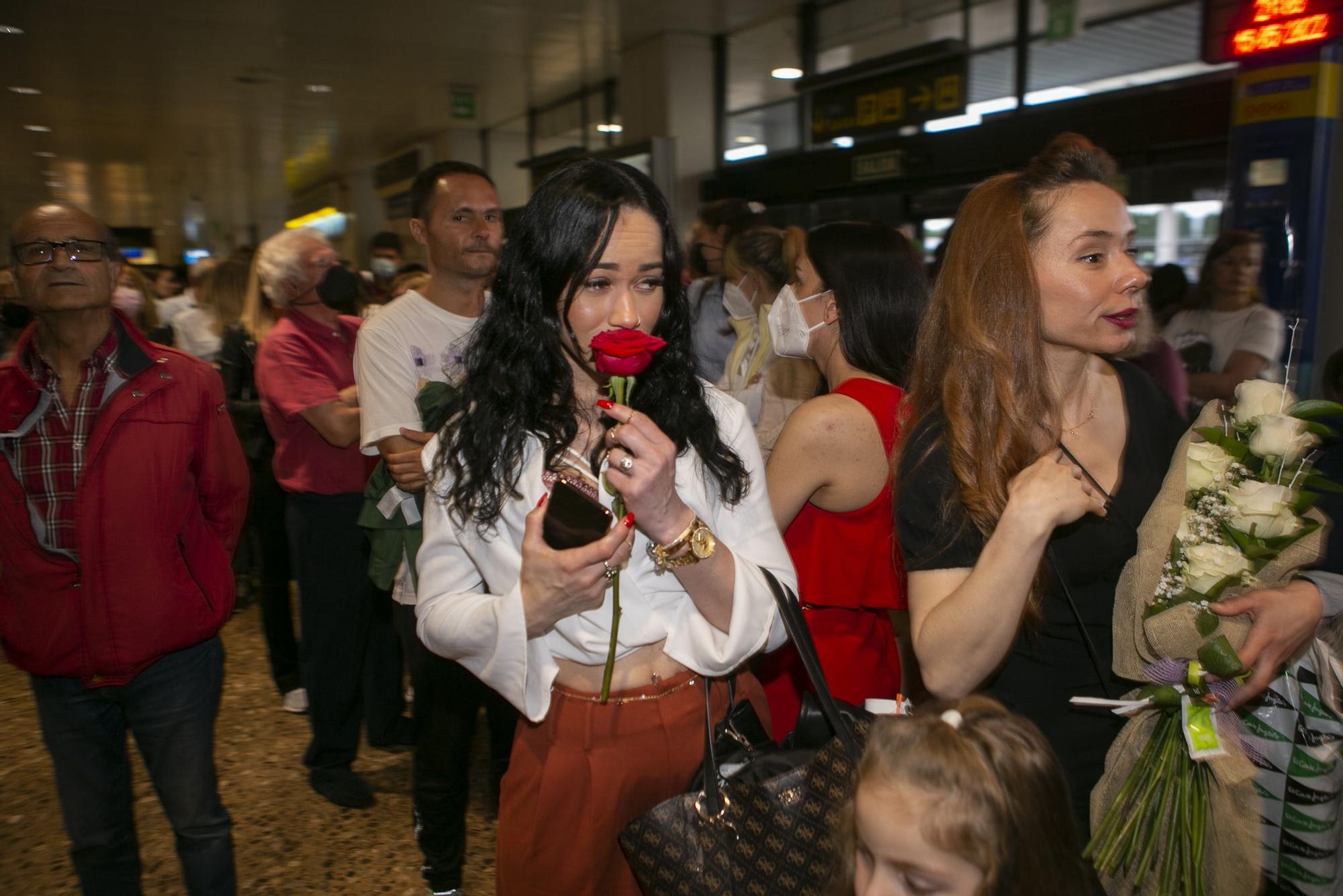 Emocionante llegada al aeropuerto de Asturias de los militares que regresaron de Mali