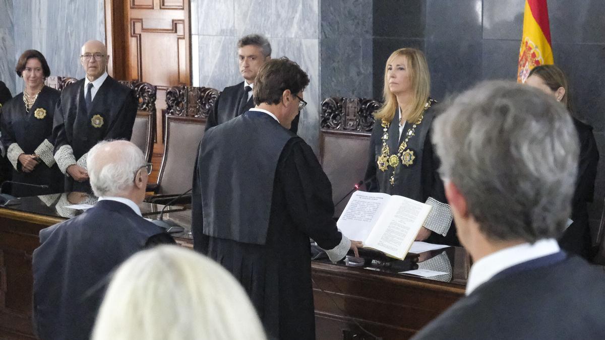 Juan Avello toma posesión como presidente del TSJC