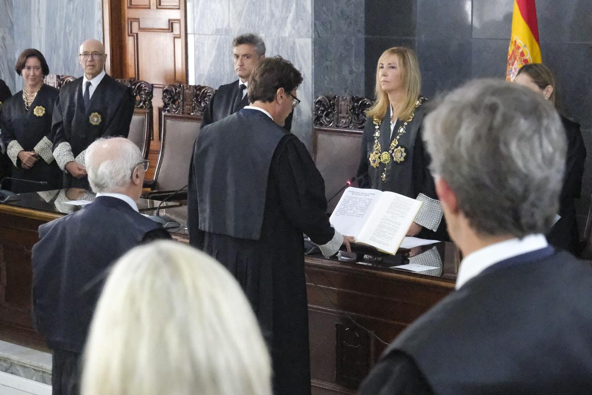 Juan Avello toma posesión como presidente del TSJC