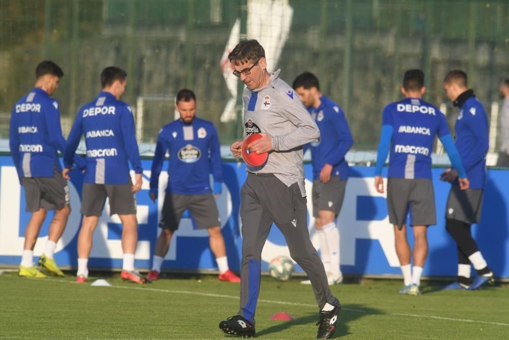 Fernando Vázquez reparte juego en Año Nuevo