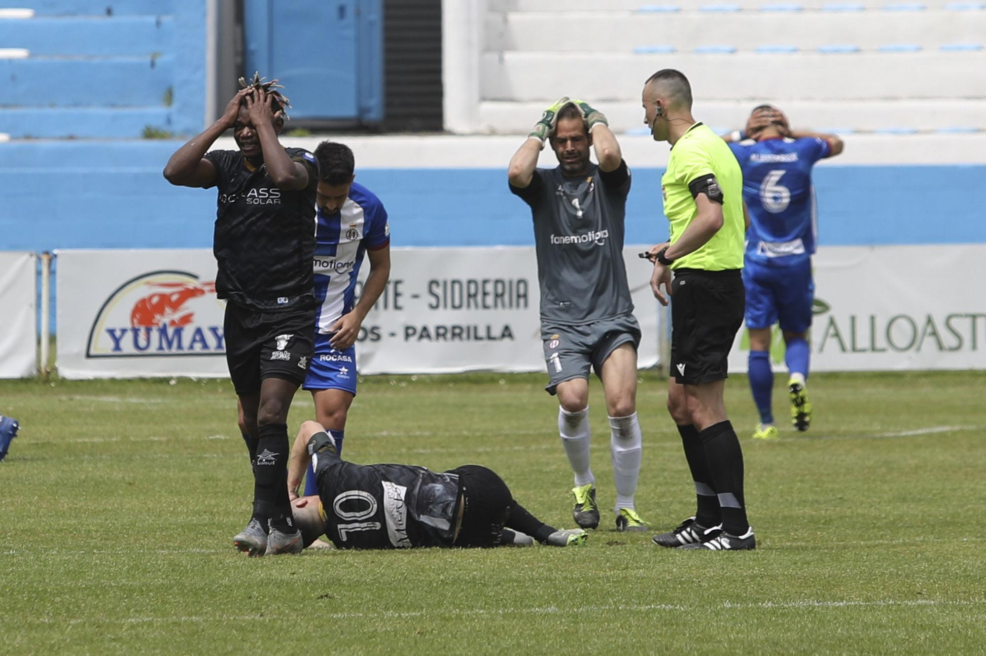 El Suárez Puerta se queda helado con la grave lesión de Cristian, jugador del Caudal