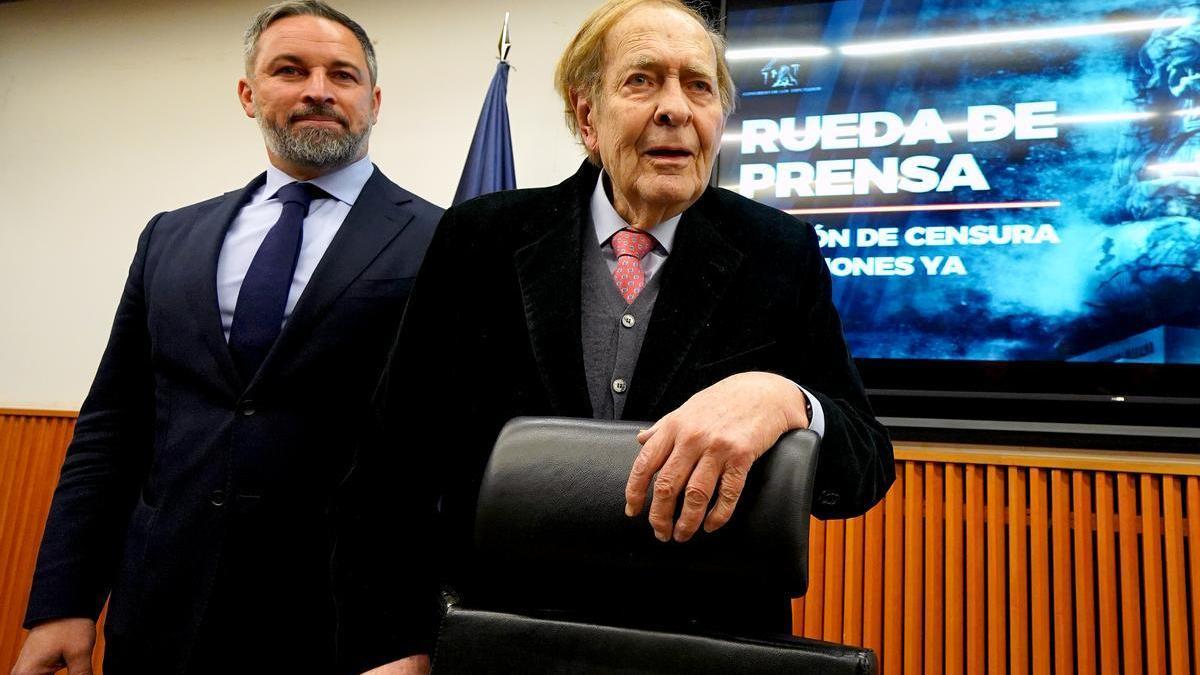 Santiago Abascal y Ramón Tamames durante la rueda de prensa para presentar la moción de censura contra el Gobierno los próximos días 21 y 22 de Marzo.