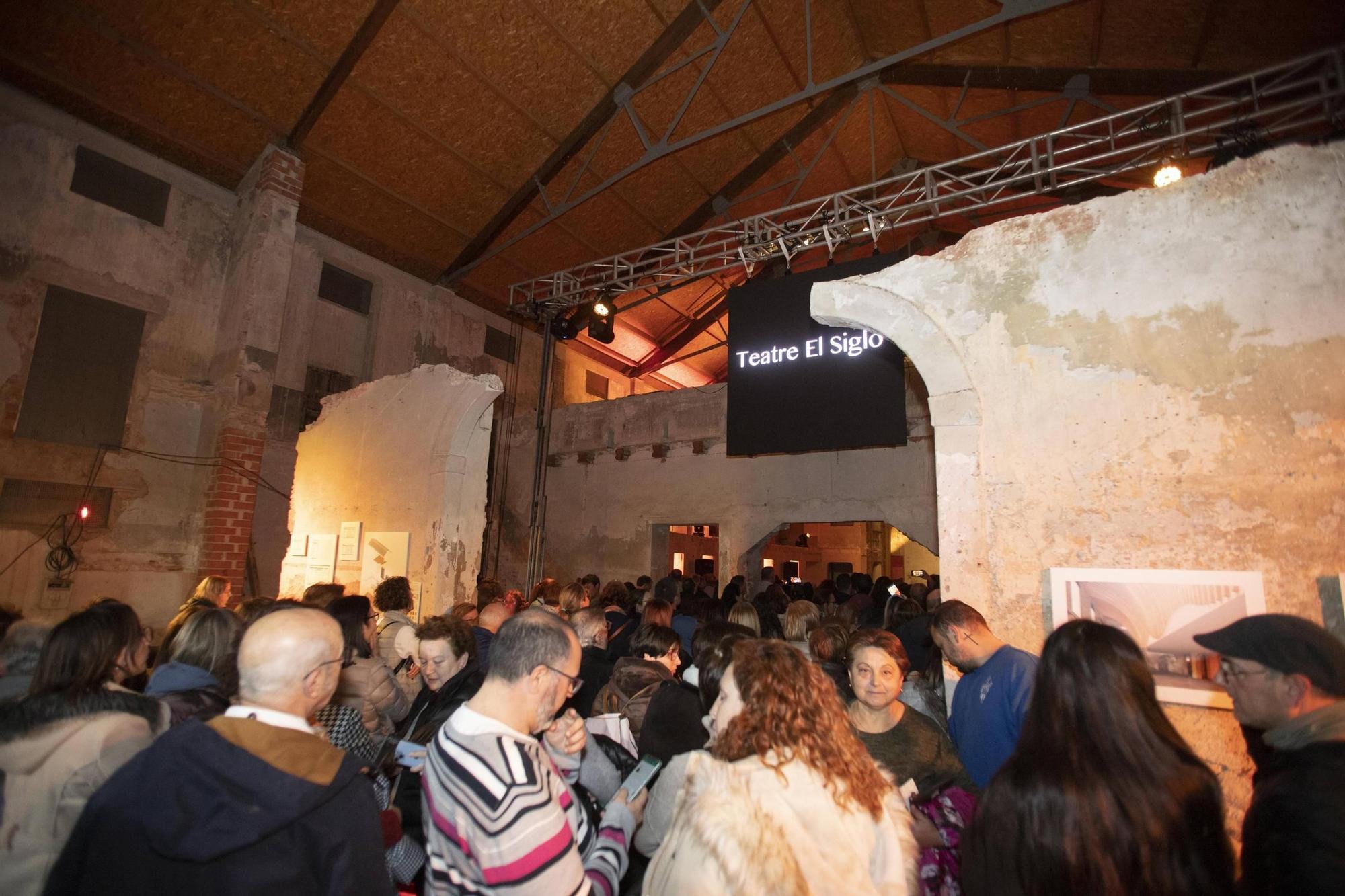 Carlos Mazón acude a la presentación del proyecto de rehabilitación del teatro El Siglo en Carlet