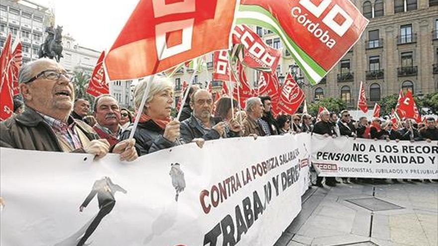 Los sindicatos salen a la calle contra la pobreza salarial y social