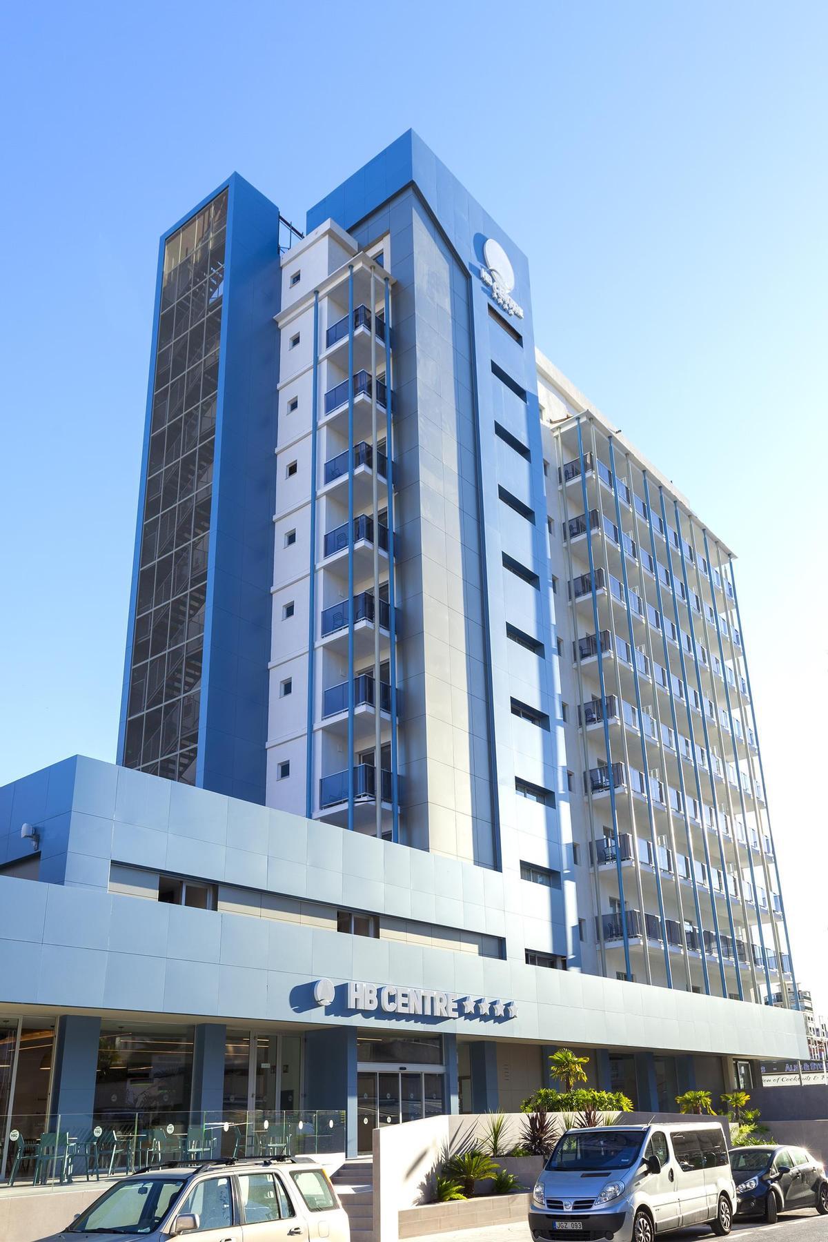 Este doble premio sitúa al establecimiento benidormense entre los hoteles preferidos a nivel internacional por los viajeros de loveholidays.