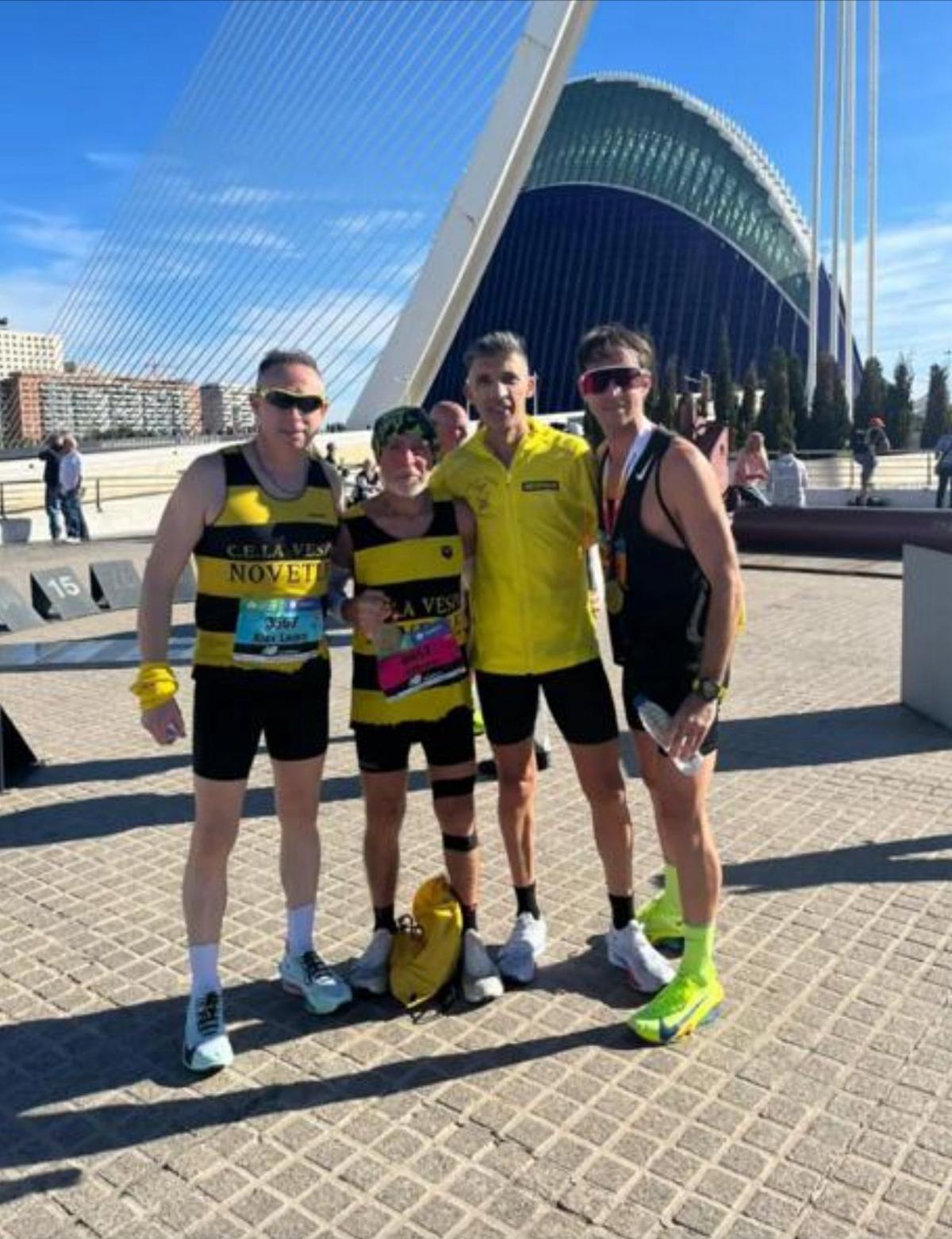 Úbeda, con los compañeros de equipo que le han acompañado en la preparación.