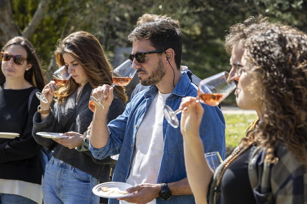 Un tast de vins al Mas Vida Celler, en una imatge d'arxiu.