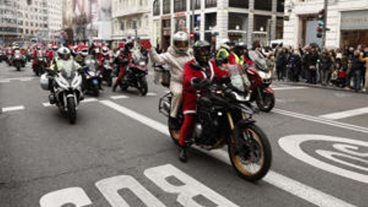 Papanoelada motera en Madrid.