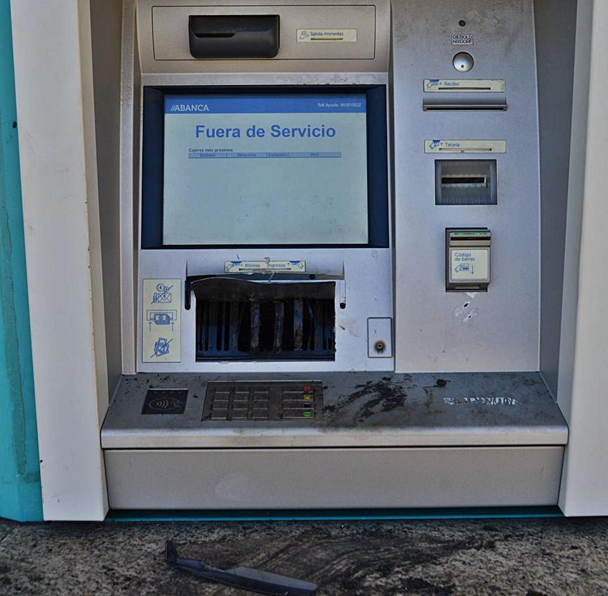 Cajero de la estación de autobuses asaltado.  | // G.N.