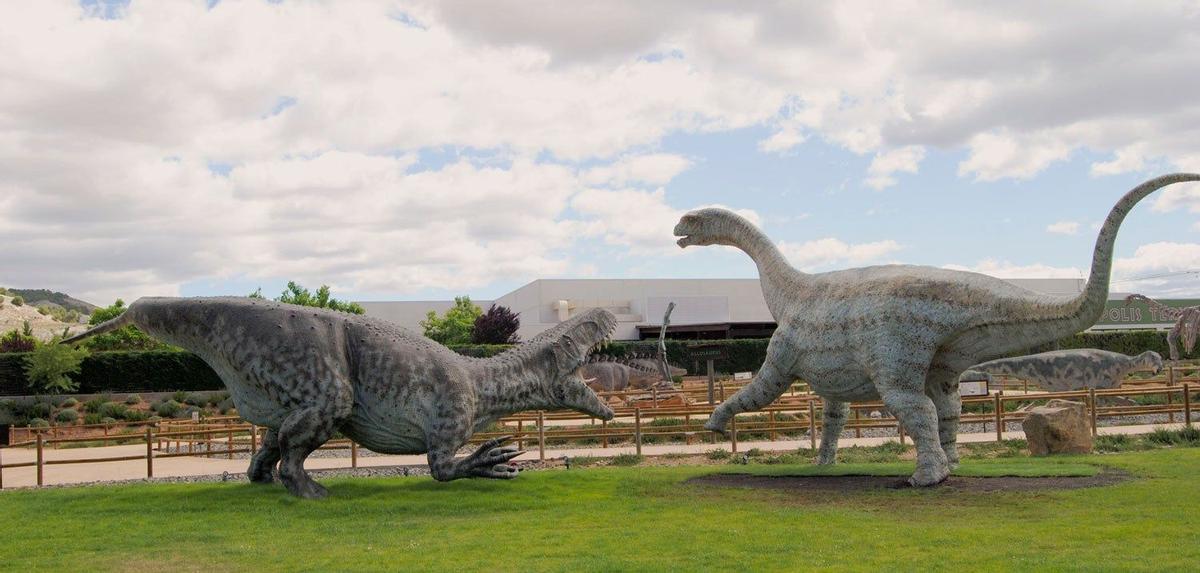 Dinópolis muestra el primer dinosaurio español