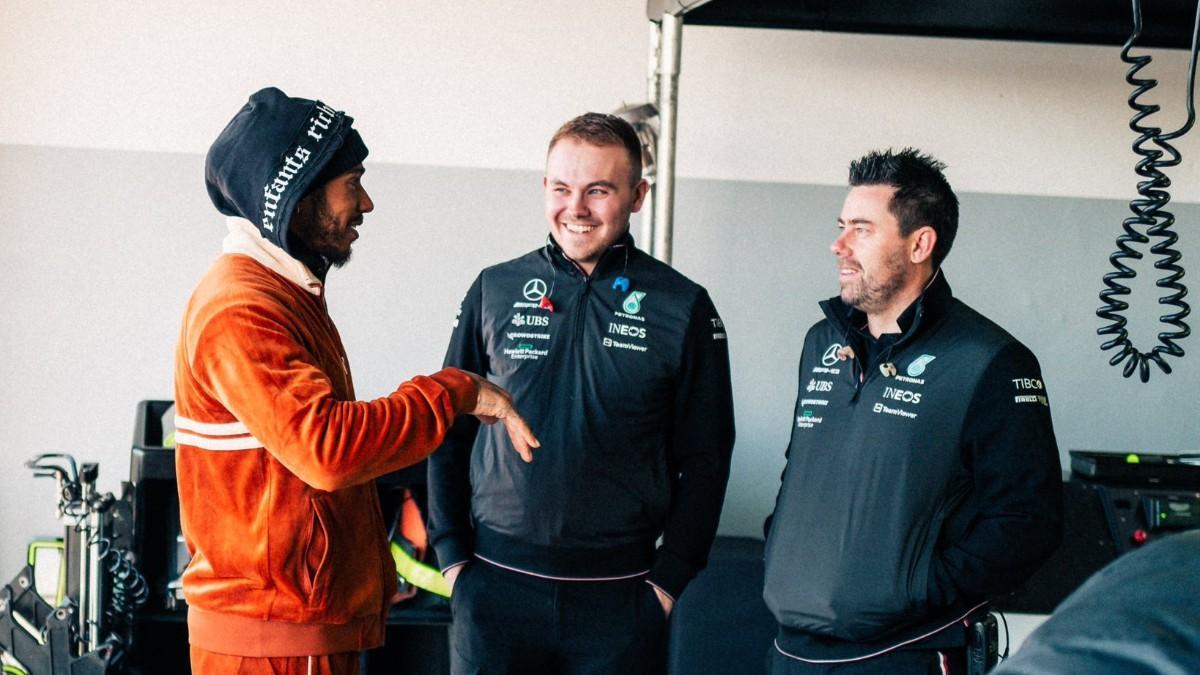 Lewis Hamilton, durante los tests de Pirelli