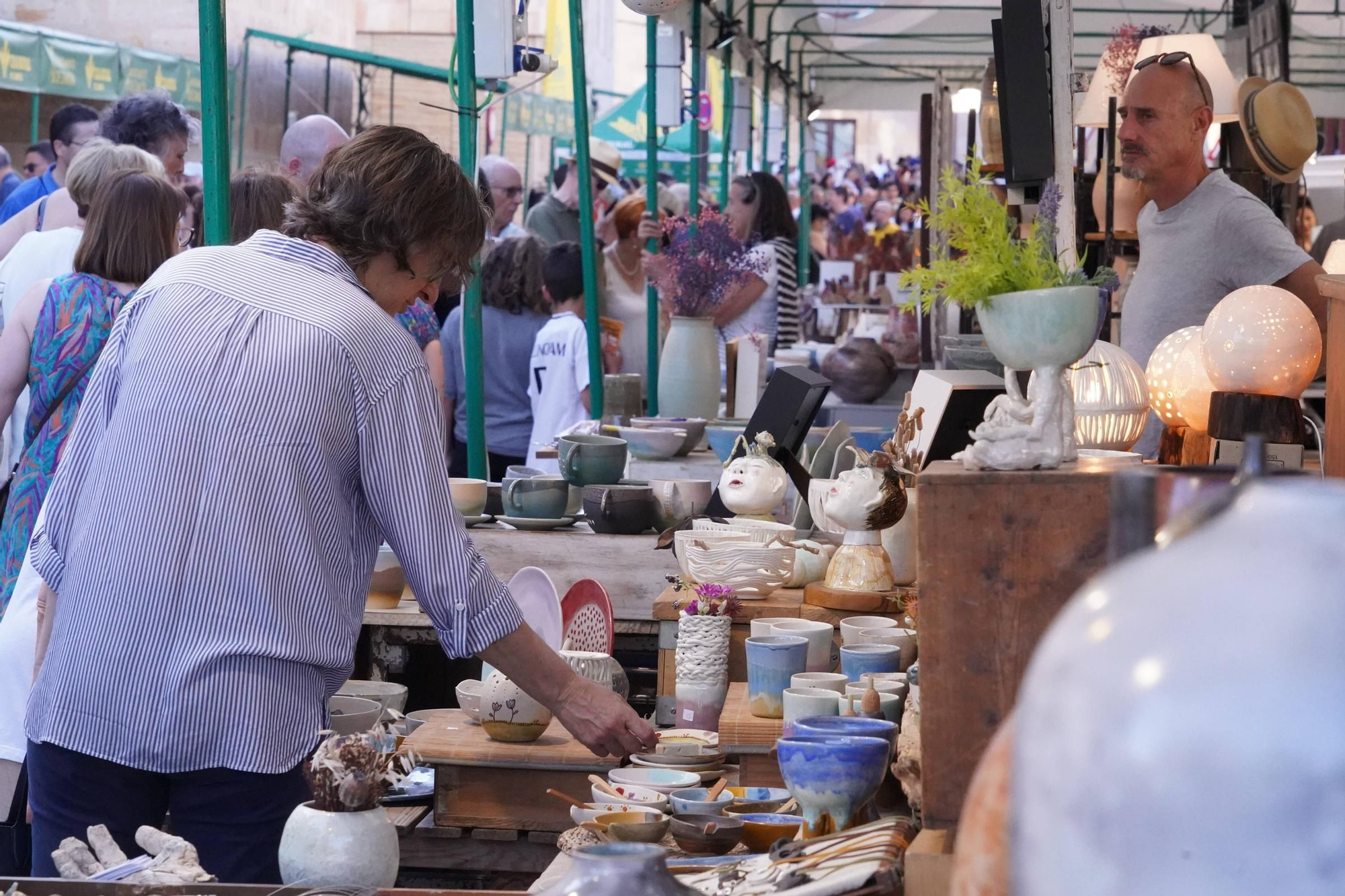 GALERÍA | La Feria de la Cerámica y la Alfarería ya está en la calle