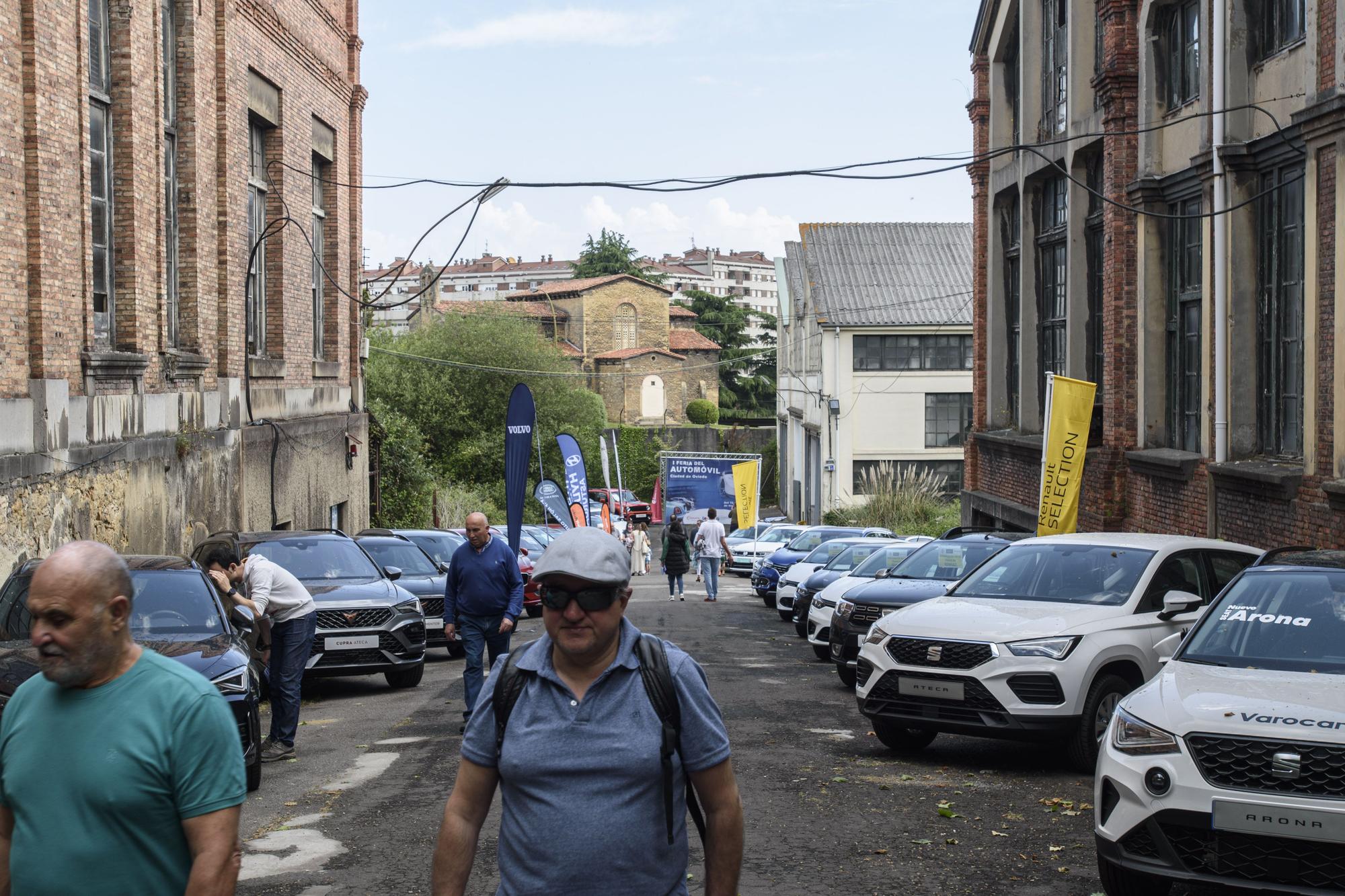 EN IMÁGENES: Así fue la Feria del Automóvil de la Vega en Oviedo