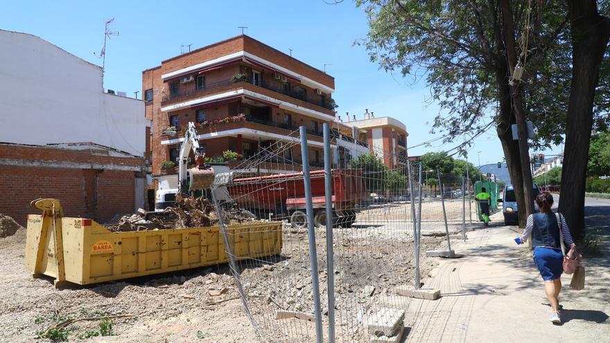 El PSOE denuncia que no se haya iniciado aún la obra de la avenida de Trassierra