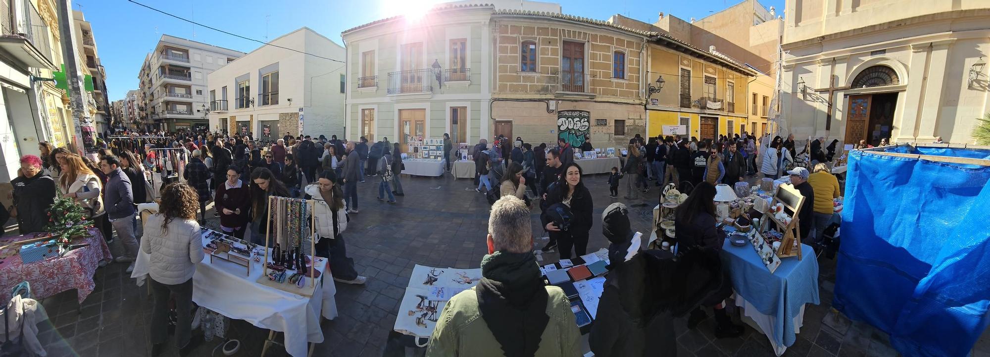 Benimaclet inaugura la Navidad con un Mercado de Artesanía