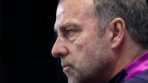 Flick: Toqué a la puerta del vestuario de los árbitros en el Metropolitano y hablamos