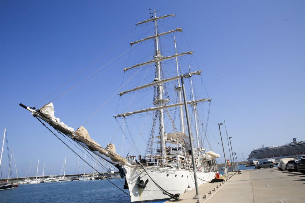 Buque escuela cervantes Saavedra en la Marina de València