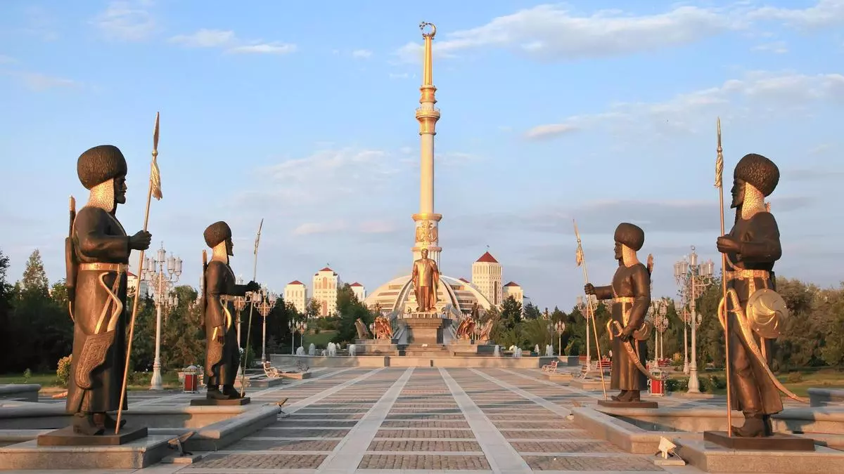 Así es viajar al país más extraño del mundo: se necesita una visa especial y no es Corea del Norte