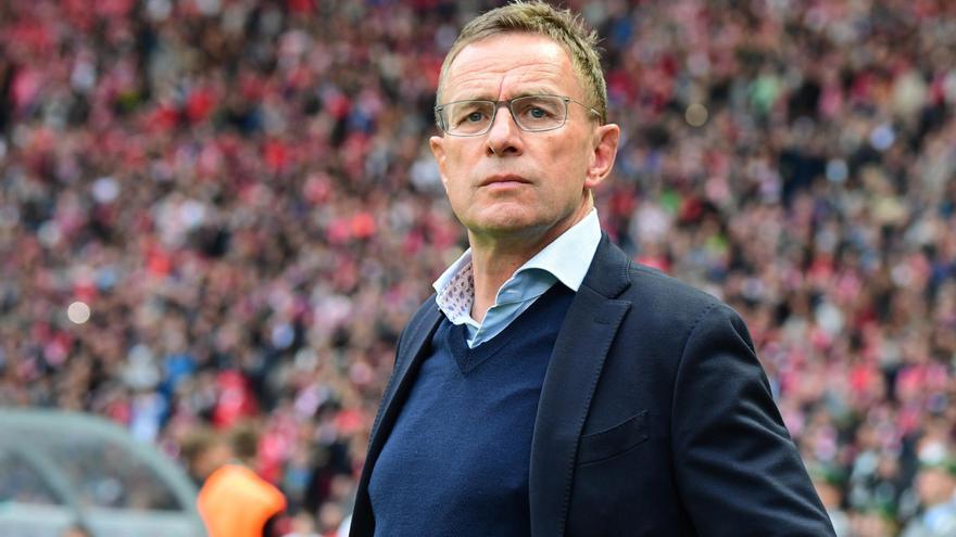 El Manchester United confirma la llegada de Ralf Rangnick.