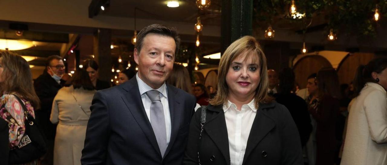 Javier Menéndez Barbón y Sylvia Garrido Galindo, en la fiesta del Colegio de la Abogacía. | Juan Plaza