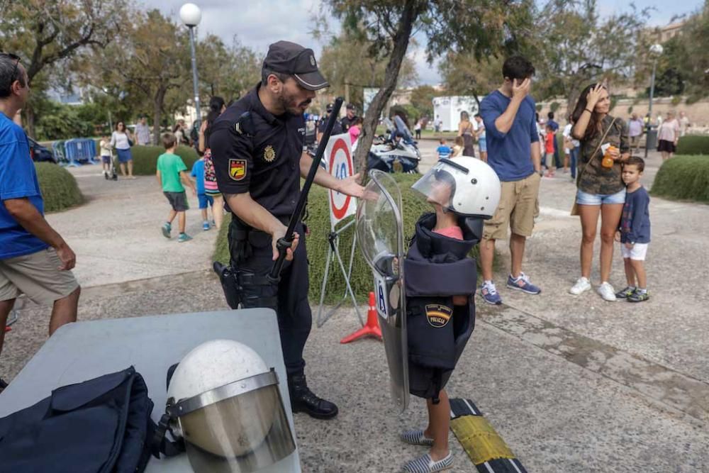 Diada de la Policía Nacional en el Parc de la Mar