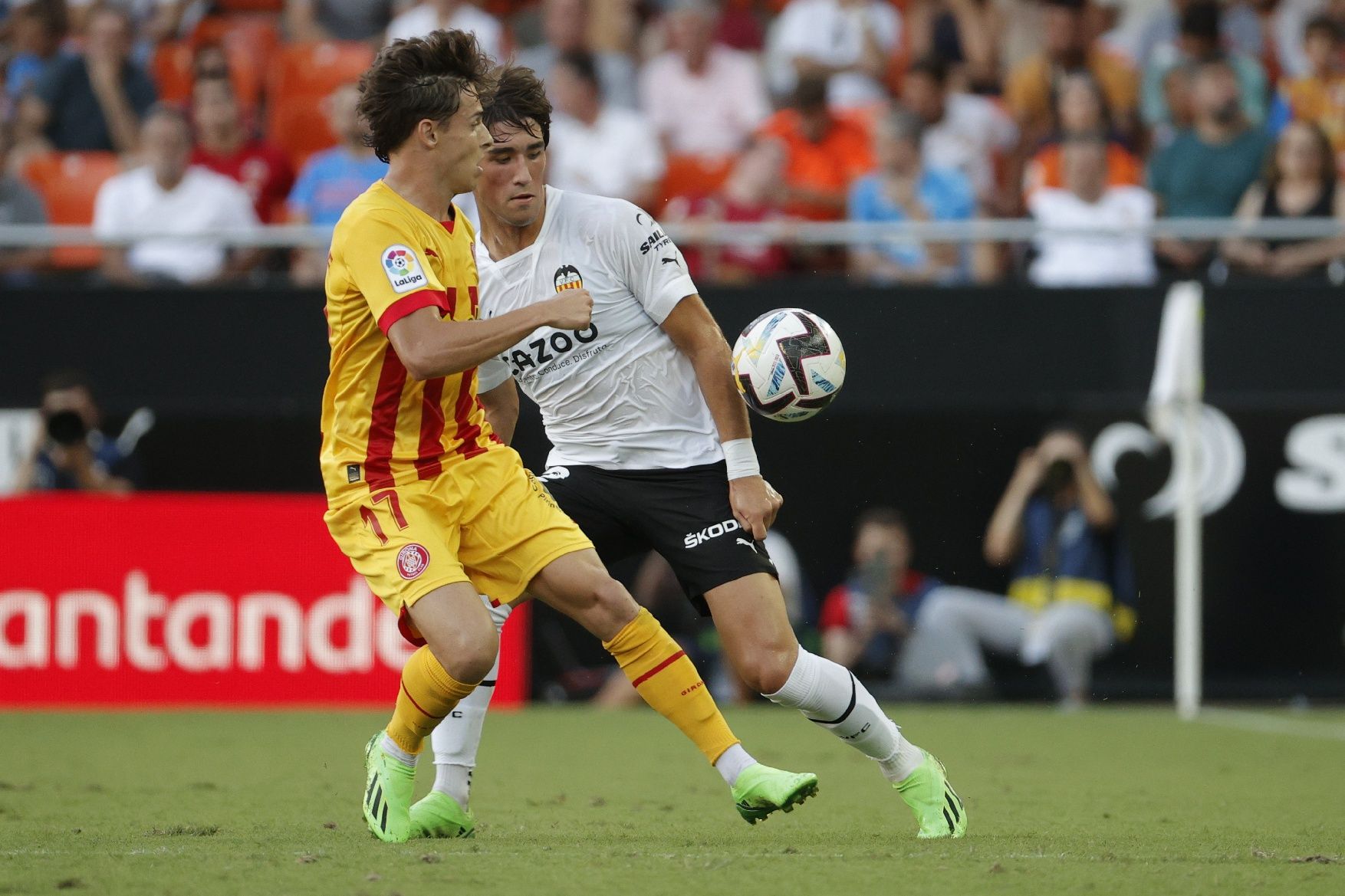 Primer partit del Girona a la Lliga contra el València a Mestalla