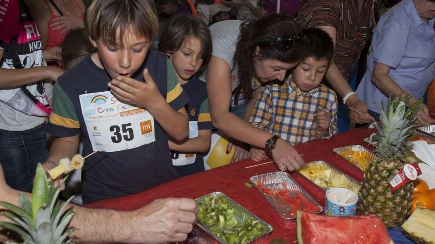 Niños en un taller alimentario en Mercalicante