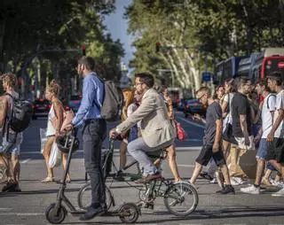 La meitat dels vianants senten estrès quan caminen per BCN