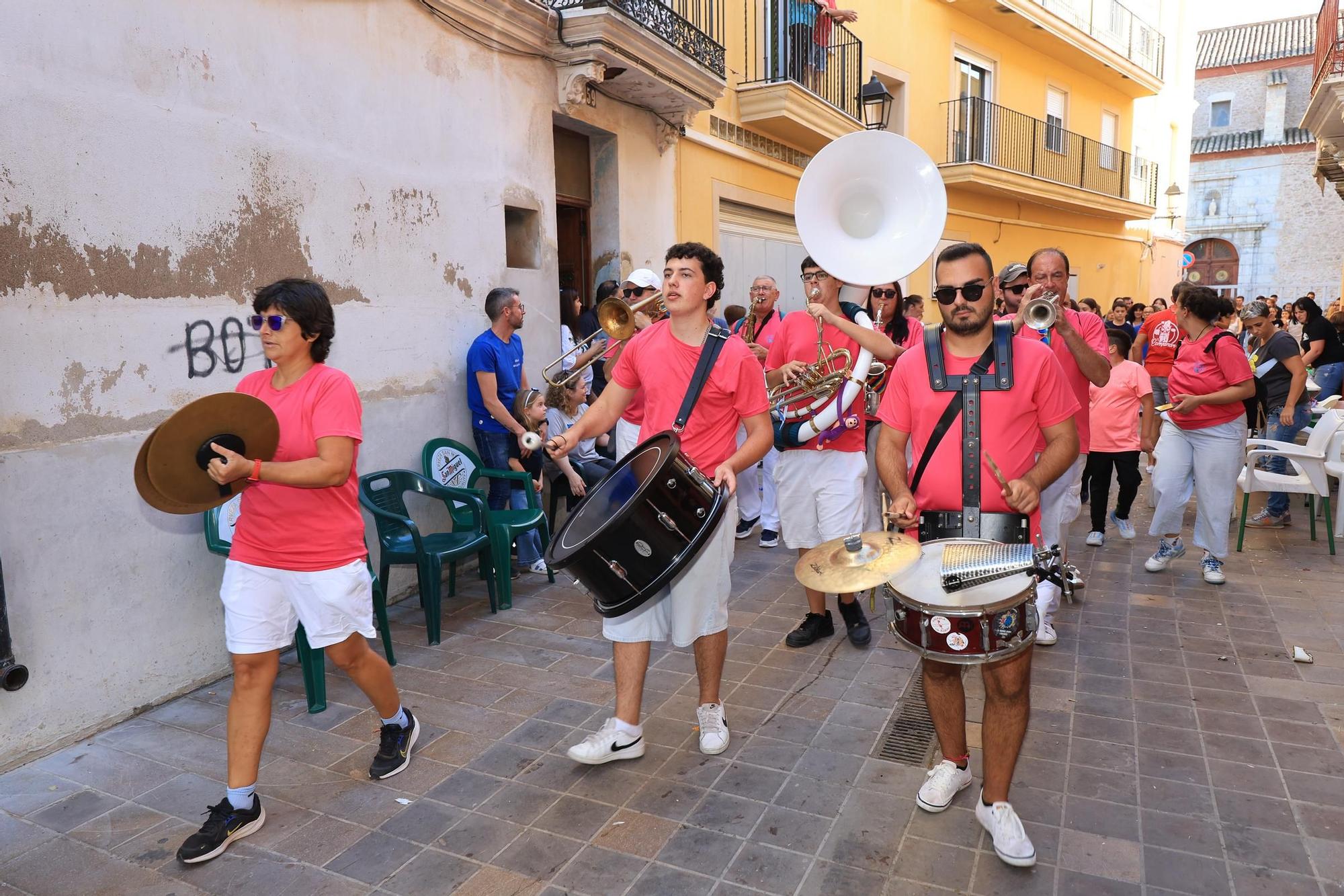 Las imágenes del primer encierro y de las exhibiciones taurinas de las fiestas de Almassora