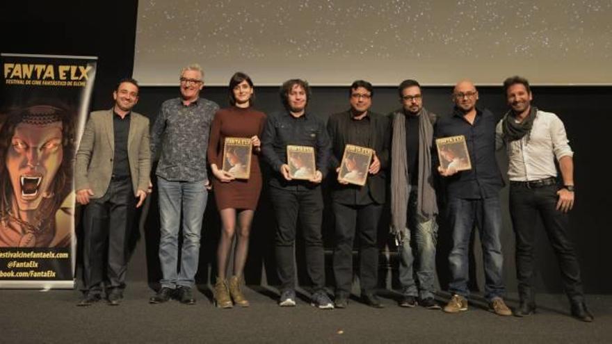 Los galardonados sobre el escenario, anoche, durante la gala de entrega de premios de la quinta edición de FantaElx.