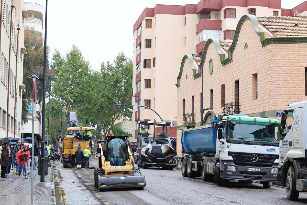 Cortado al tráfico un tramo de Ignasi Wallis por el plan de reasfaltado de Ibiza