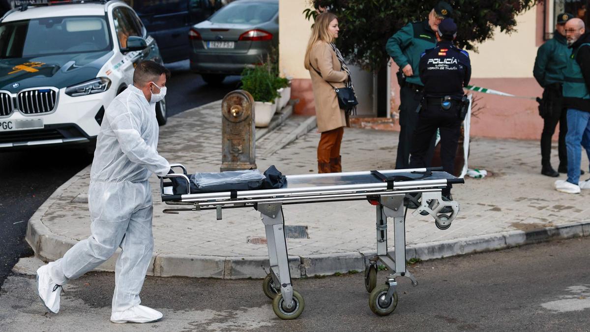 Una estafa amorosa y un ajuste de cuentas podrían estar detrás del asesinato de tres hermanos en Madrid
