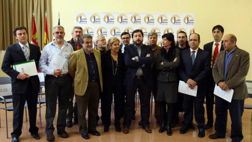 El Consejo de la Juventud  presentó el Manifiesto de Villalar 2009, con asistencia de la alcaldesa de Zamora (centro).
