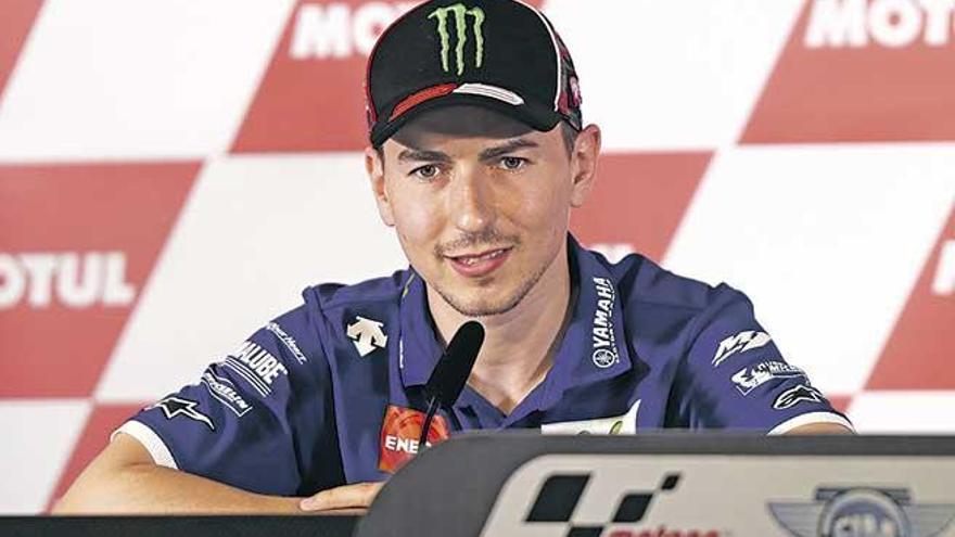 Jorge Lorenzo puede volver a vestir de azul en 2019.