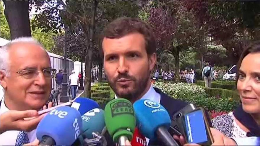 Casado acusa al Gobierno de "comprar voluntades electorales" con el dinero a las CCAA