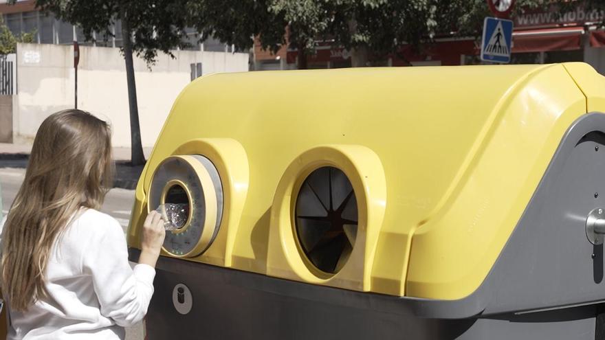 Castelló se suma a la revolución del reciclaje apostando por la innovación de los contenedores inteligentes de RECICLOS