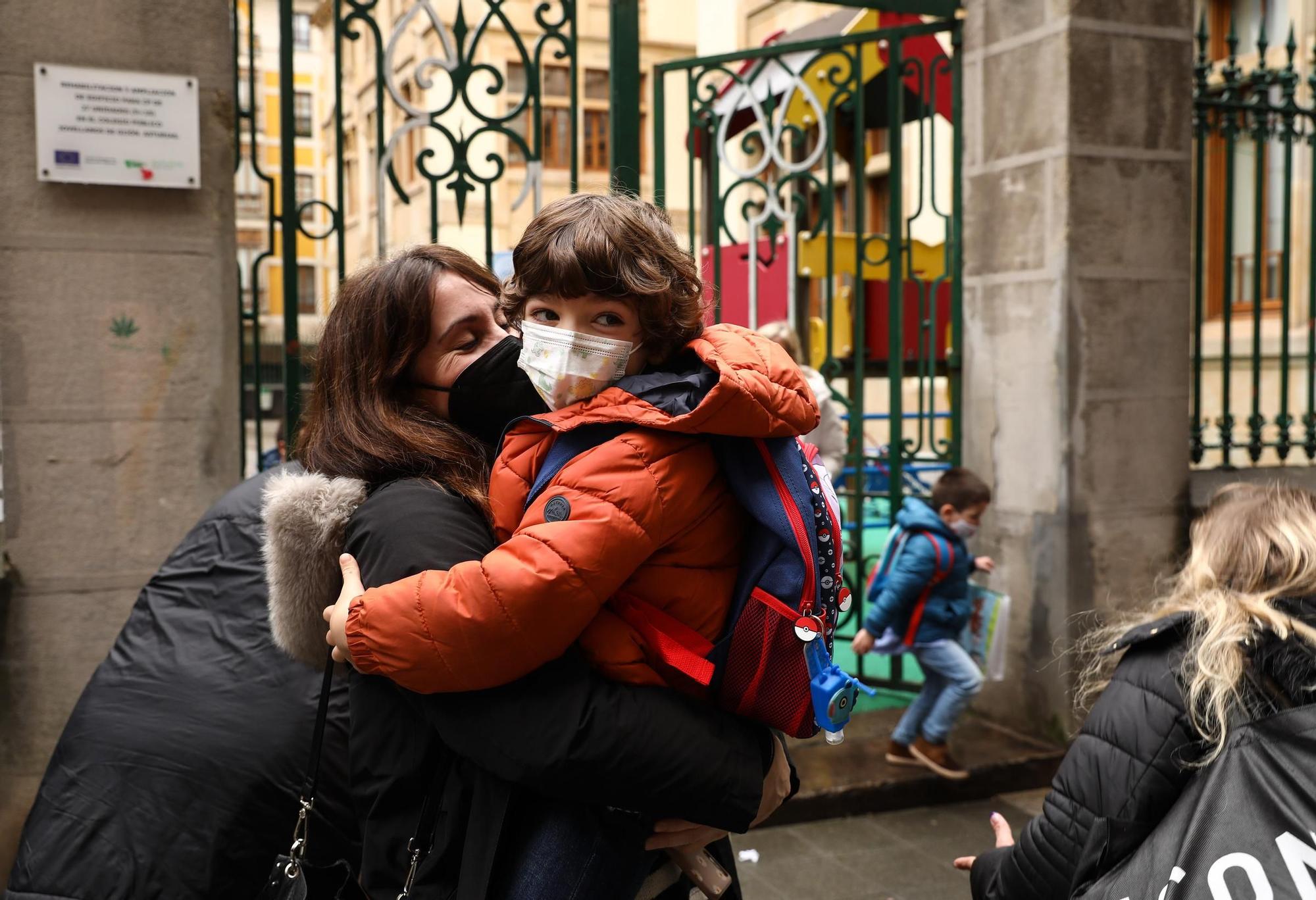 Los escolares asturianos vuelven a las aulas tras las vacaciones de Navidad