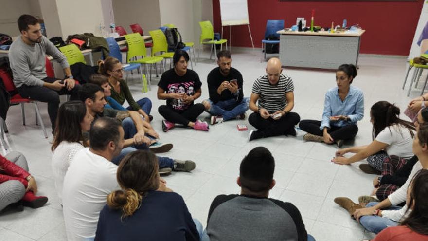 Momento de la formación de los profesionales de Sumas.