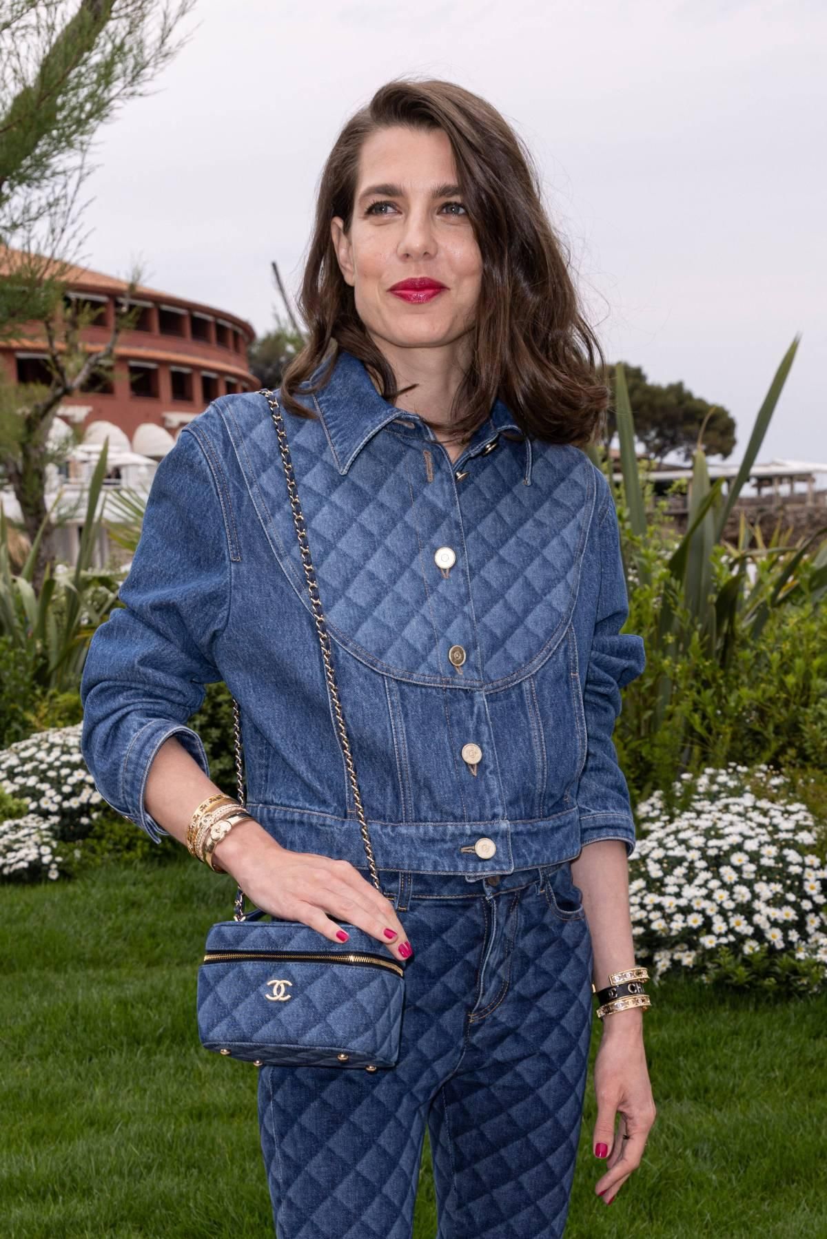 Carlota Casiraghi en el desfile de la colección crucero de Chanel en Mónaco