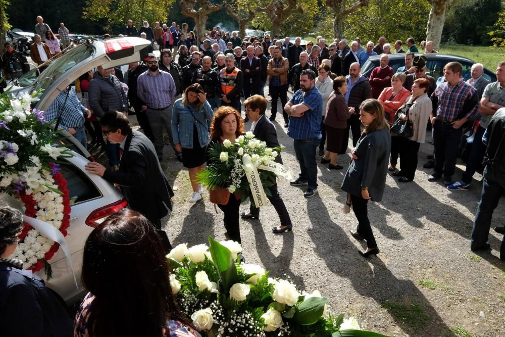 Funeral en Laviana del jefe de la Policía Local de Pravia, Ignacio Canella