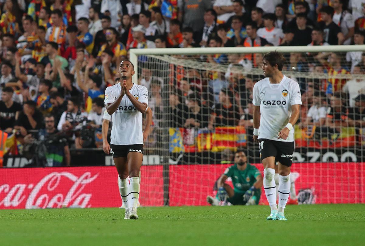 El pasado sábado al Valencia se le escapó la victoria frente al Barça en el último minuto tras un gol de Lewandowski