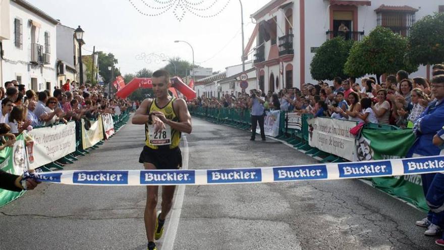 El sevillano Padua Vega y la cordobesa Yepes ganan la Medio Maratón Córdoba-Almodóvar