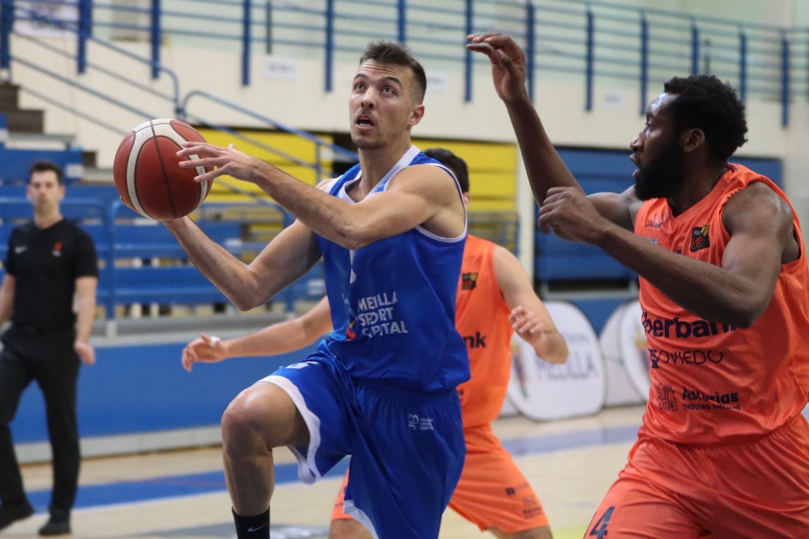 El Liberbank Oviedo Baloncesto gana en Melilla (72-80)