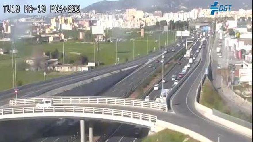 Un accidente provoca grandes retenciones en la autopista de Llucmajor