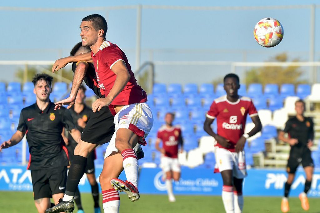 El encuentro entre el Real Murcia y el Mallorca B, en imágenes