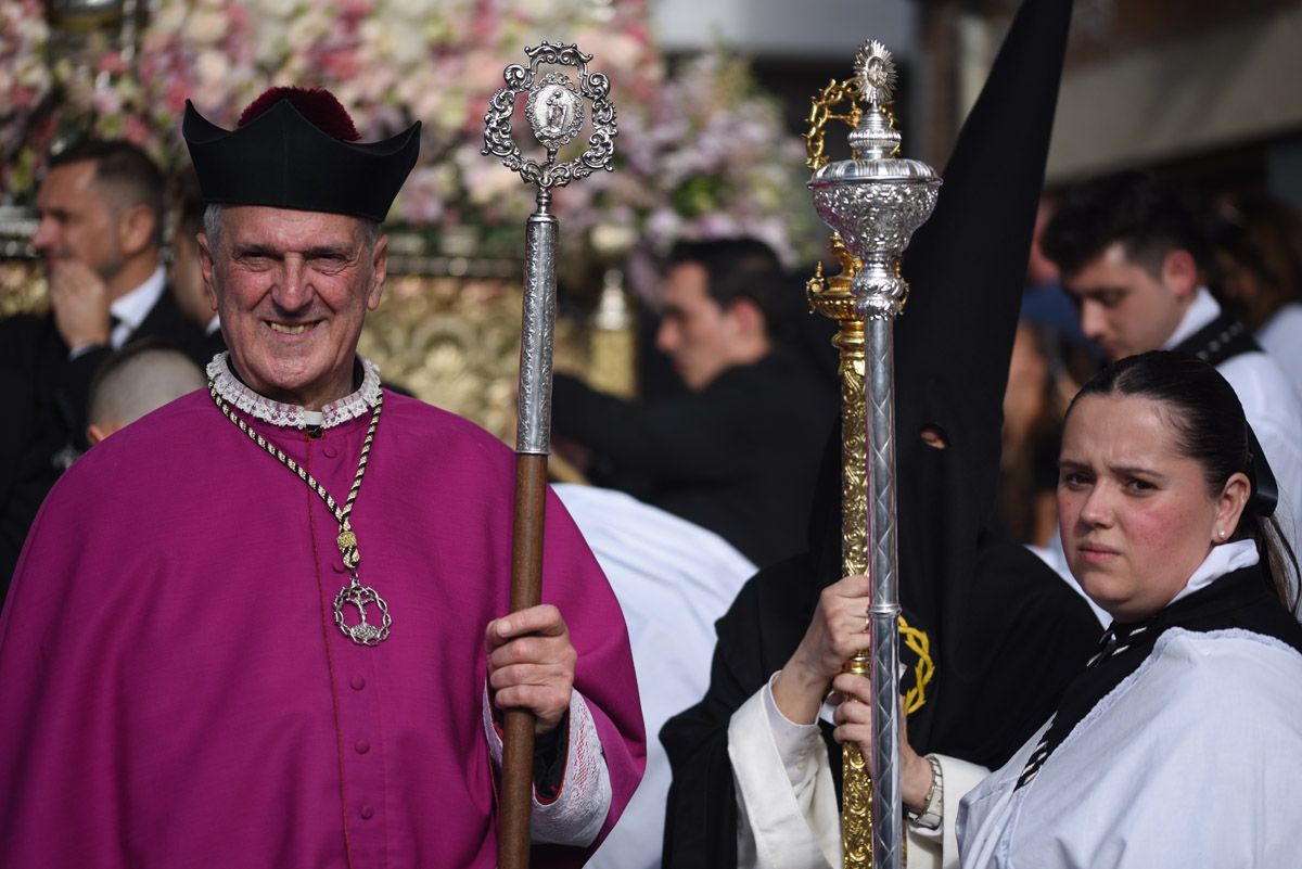 La hermandad del Amor, en imágenes
