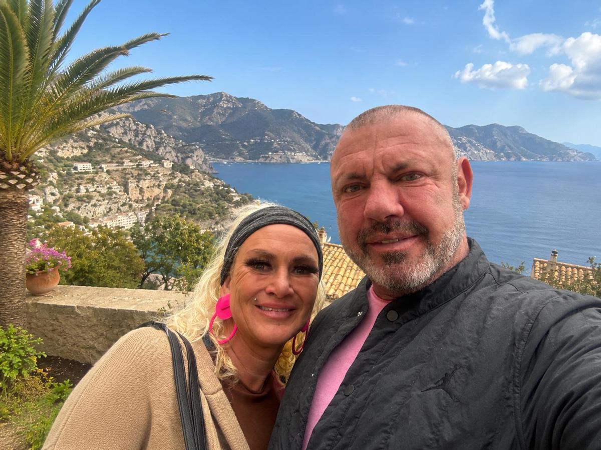 Ein aktuelles Foto von Caro und Andreas Robens.