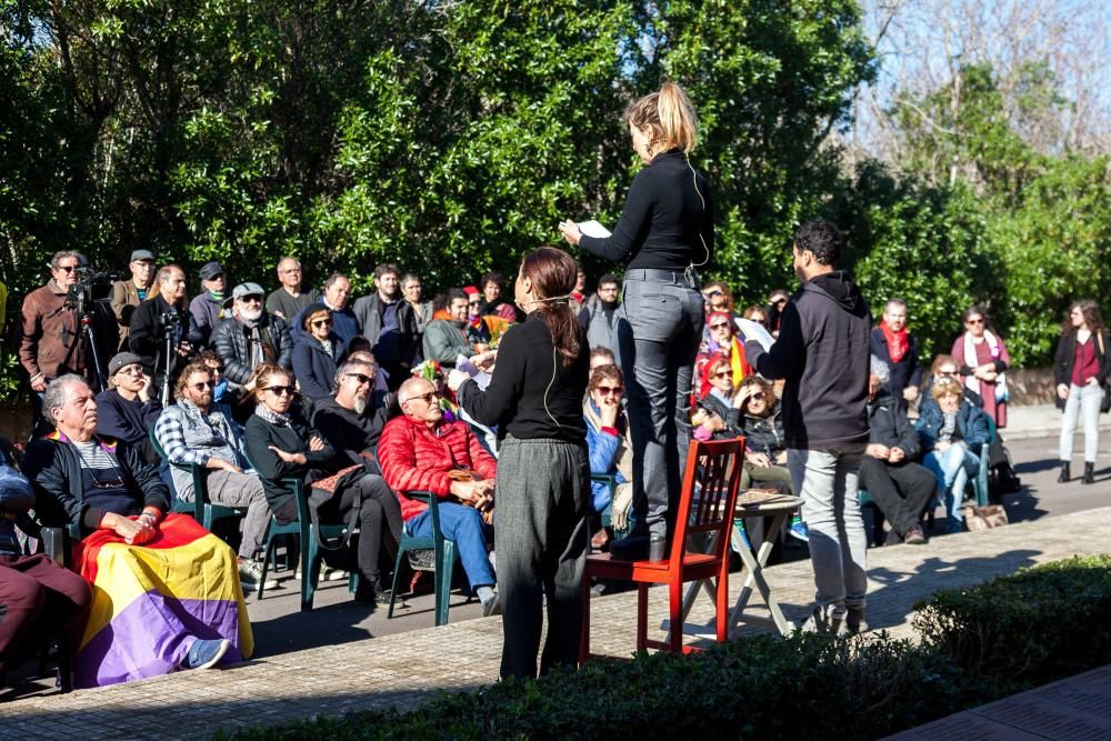 Un acto de dignidad ante Rosa Baño y Ramon Fuster