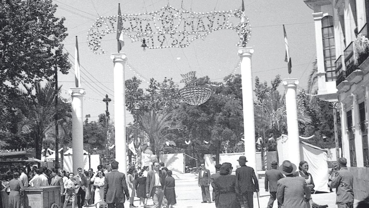 Portada de la Feria en 1952, en Puerta Gallegos.