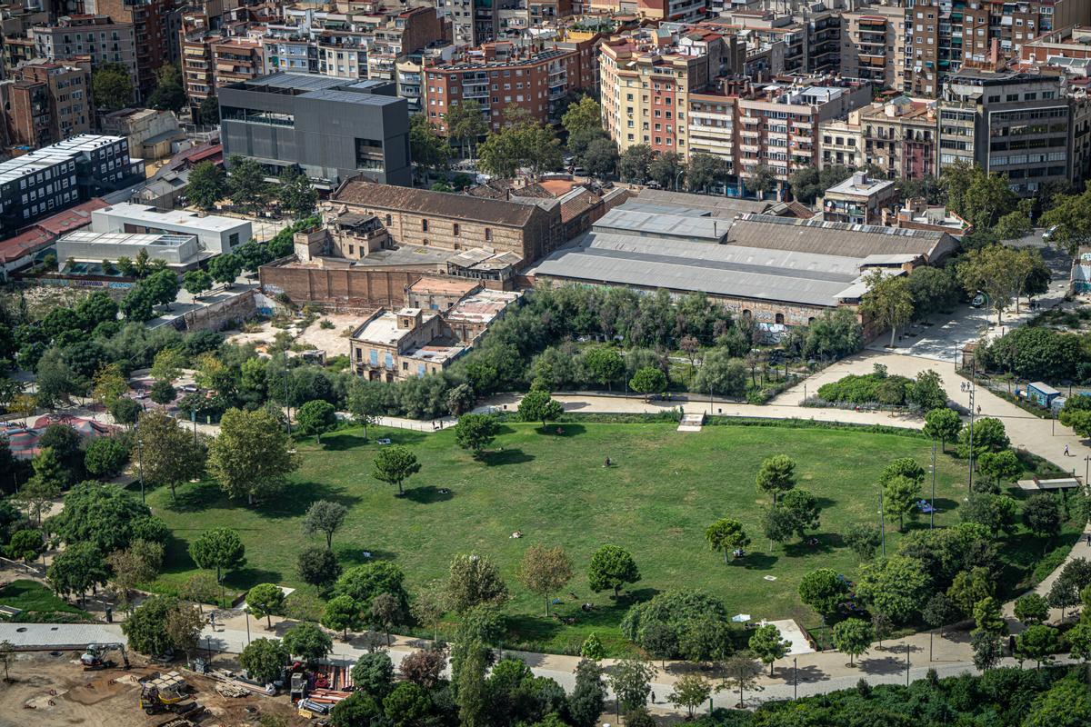 Vista aérea de la Clariana y las dos fábricas que se rehabilitarán